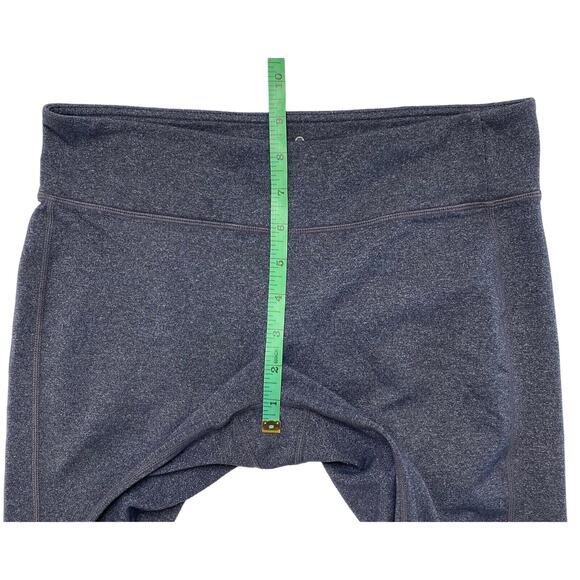 ATHLETA Kickbooty Gray Crop Straight Leg Workout Pants Size Small #819277 - Picture 7 of 8